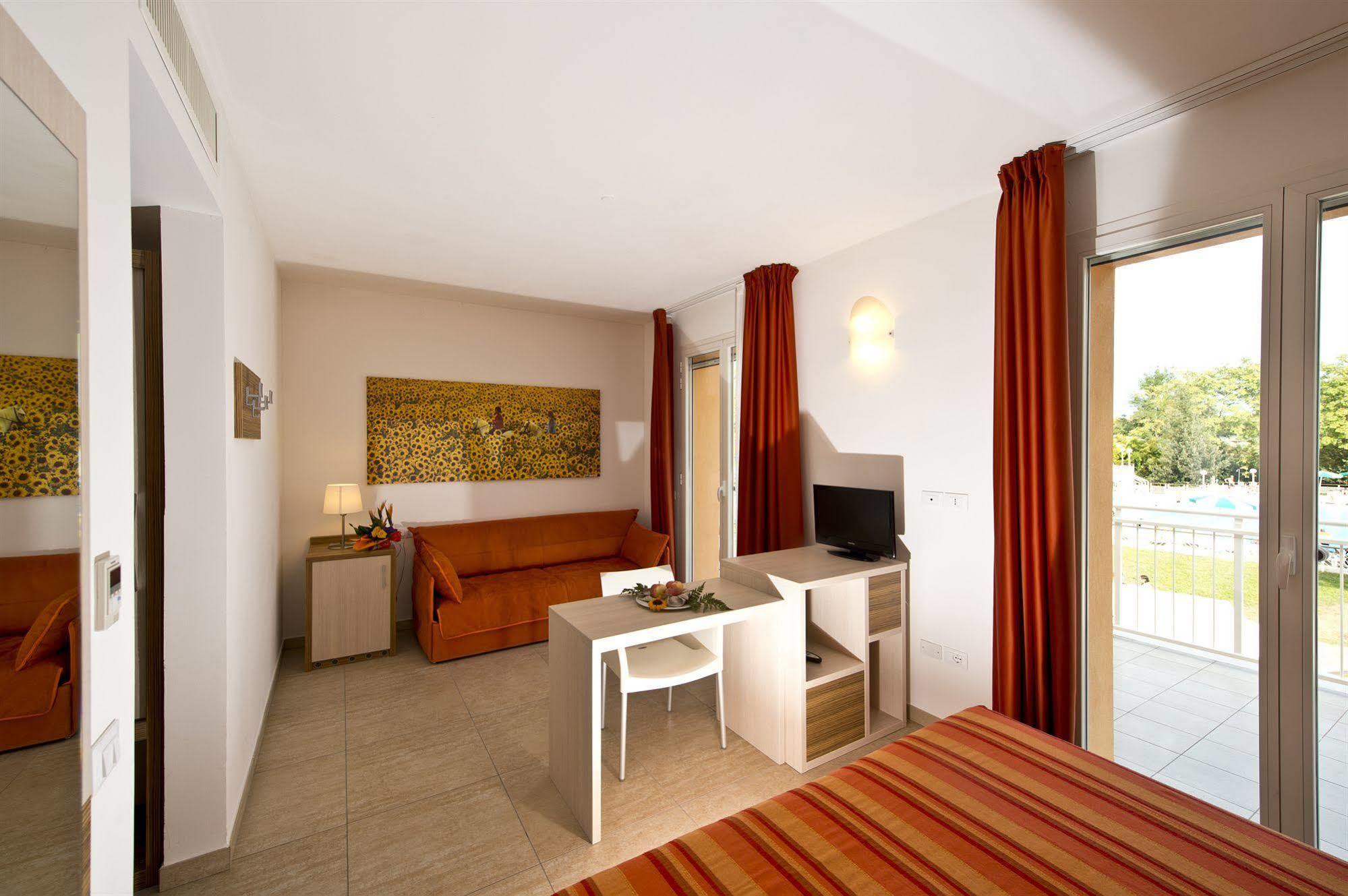 Club Village & Hotel Spiaggia Romea Lido di Volano Dış mekan fotoğraf