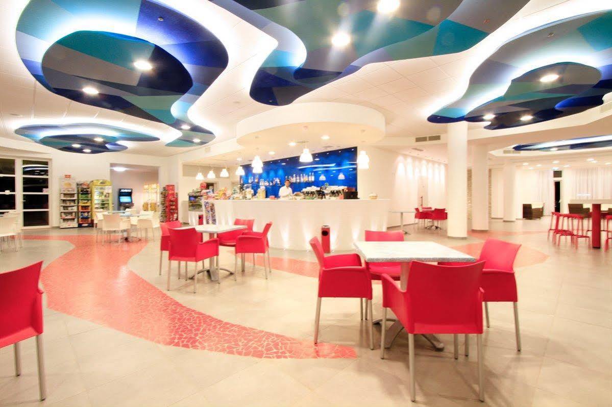 Club Village & Hotel Spiaggia Romea Lido di Volano Dış mekan fotoğraf